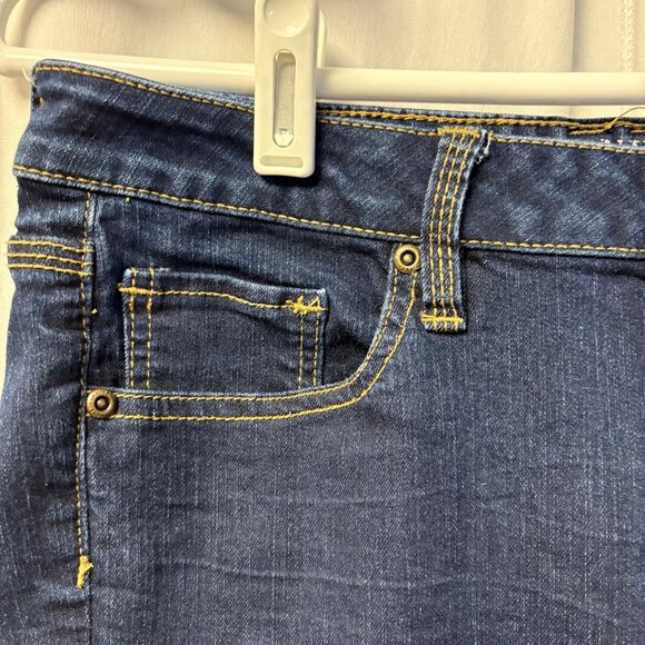 NY&C Curvy Skinny Jeans Womens Sz 8 Average Dark Wash Blue Denim Casual Western - Picture 7 of 8